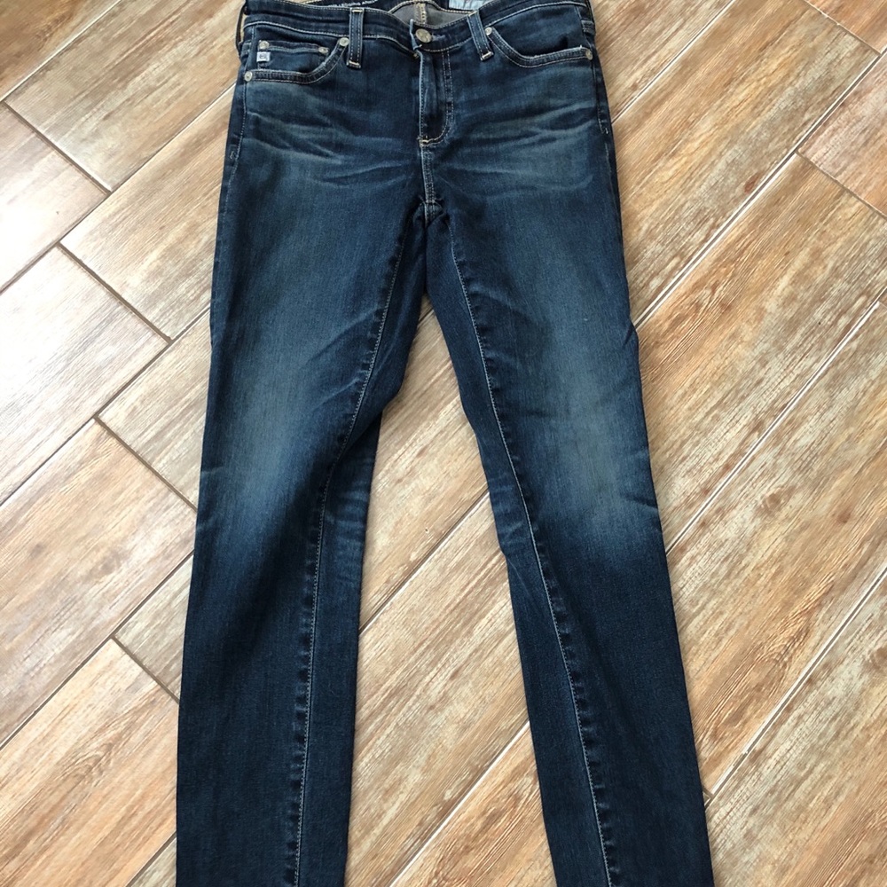 AG jeans. The legging ankle size 25R